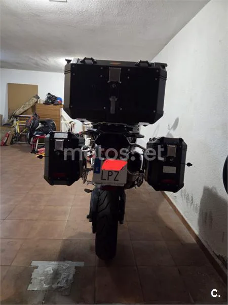 Triumph Tiger 900 - Vista 11