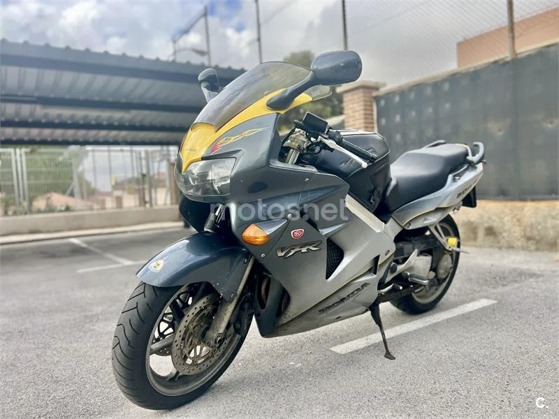 Honda VFR800F 1800 € 2000 Alicante - 1