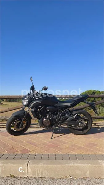 Yamaha MT-07 - Vista 3