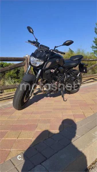 Yamaha MT-07 - Vista 4