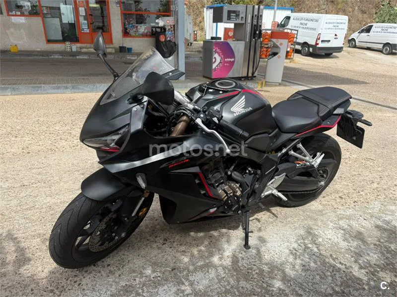 Honda CBR650R - Vista 4