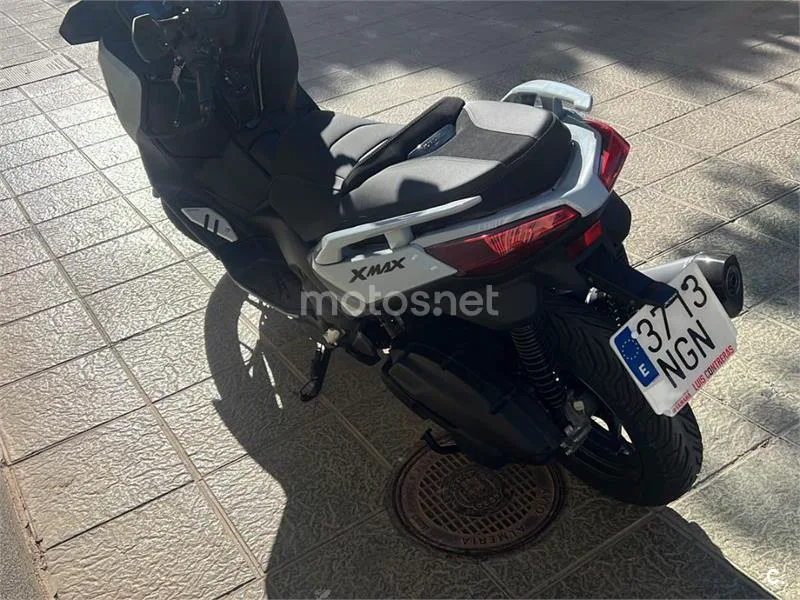 Yamaha XMAX 125 - Vista 3