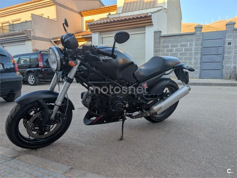 Ducati Monster 695 1900 € 2007 Granada - 1
