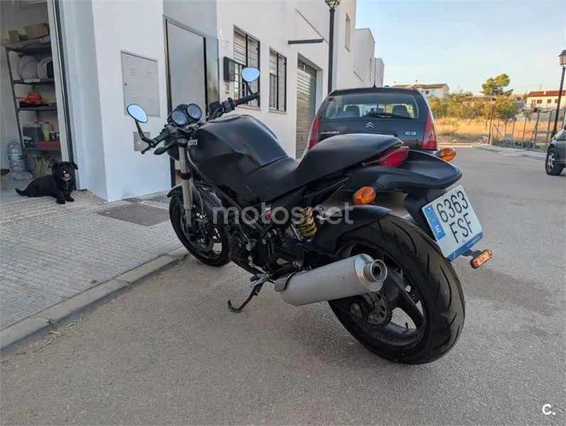 Ducati Monster 695 - Vista 5