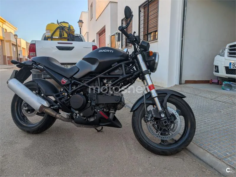 Ducati Monster 695 - Vista 6