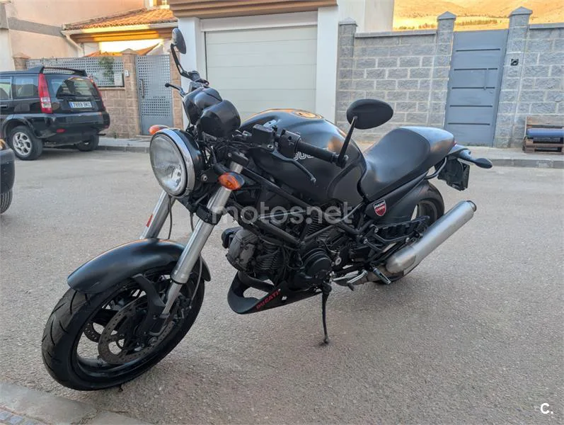 Ducati Monster 695 - Vista 7