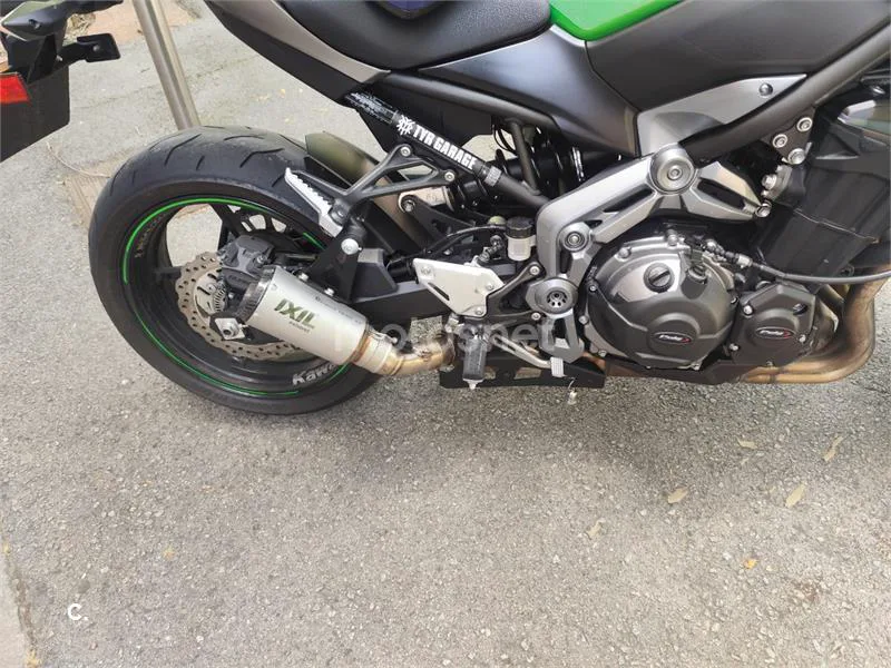 Kawasaki Z900 - Vista 4