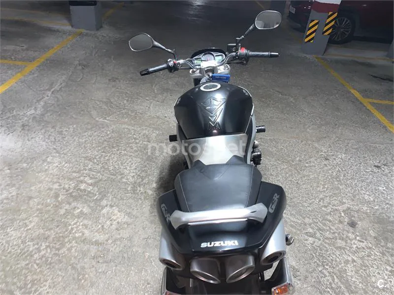 Suzuki GSR600 - Vista 11