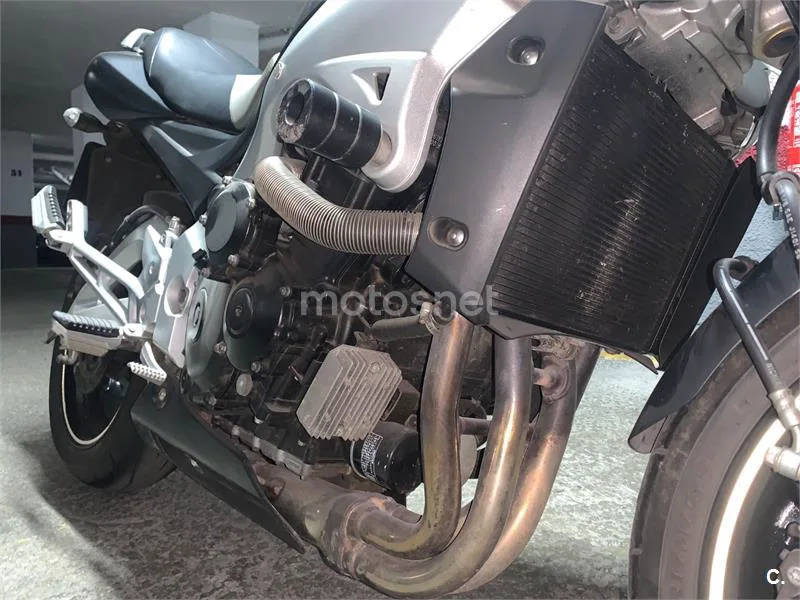 Suzuki GSR600 - Vista 12