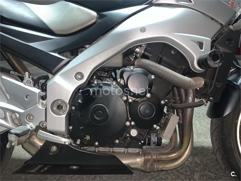 Suzuki GSR600 - Vista 16