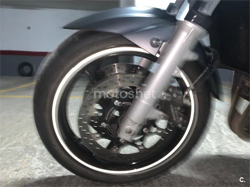Suzuki GSR600 - Vista 18