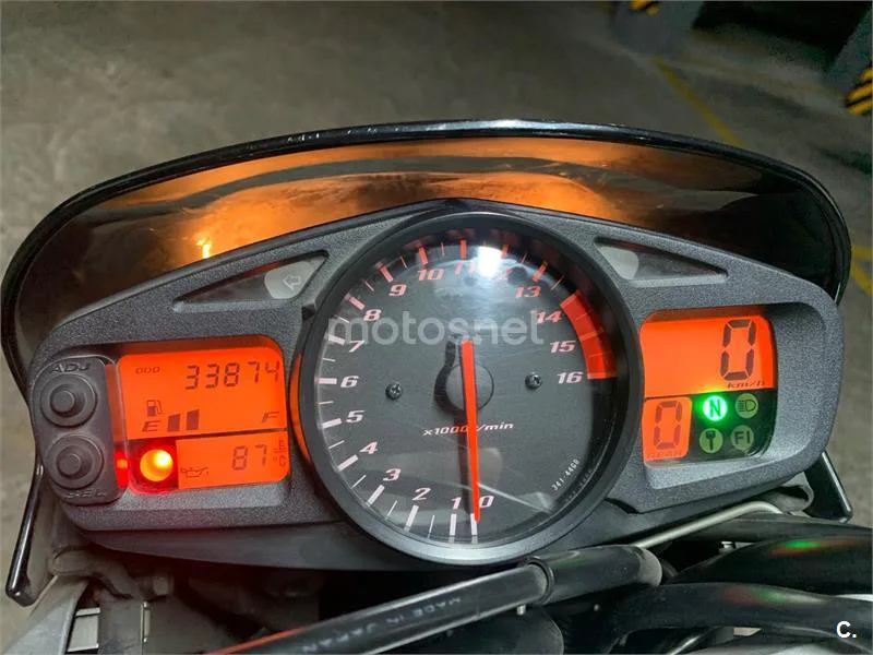 Suzuki GSR600 - Vista 24