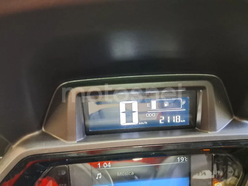 Yamaha XMAX 125 - Vista 6