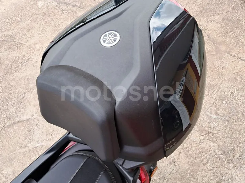 Yamaha XMAX 125 - Vista 9