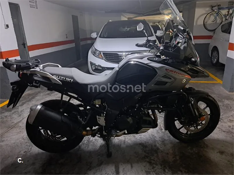 Suzuki V-Strom 1000XT - Vista 4