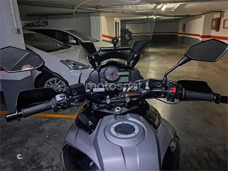 Suzuki V-Strom 1000XT - Vista 9