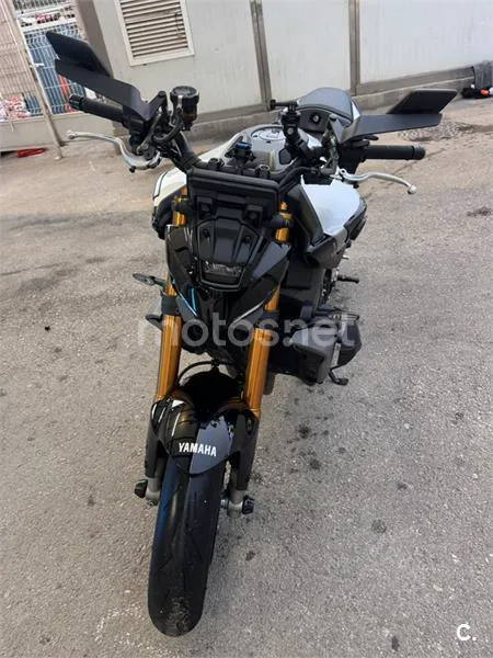 Yamaha MT-09 - Vista 3