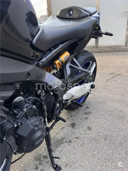 Yamaha MT-09 - Vista 4