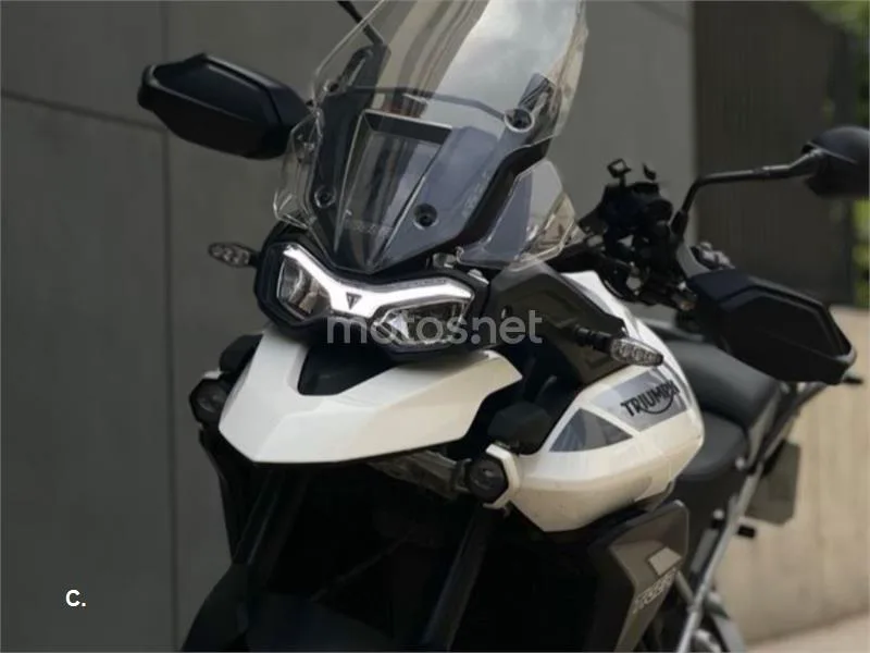 Triumph Tiger 900 - Vista 5