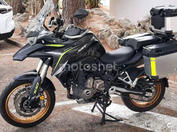 QJ Motor SRT 700 X - Vista 8