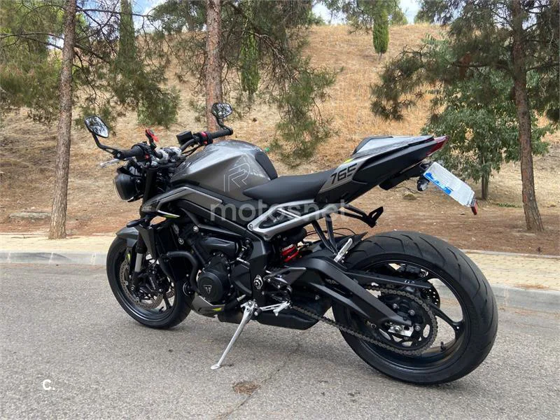Triumph Street Triple 765 8590 € 2024 Madrid - 2
