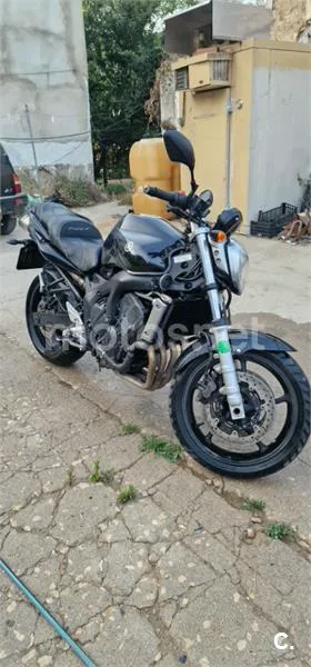 Yamaha FZ6 Fazer - Vista 4