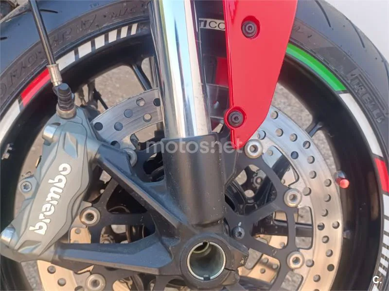 Ducati Monster - Vista 3