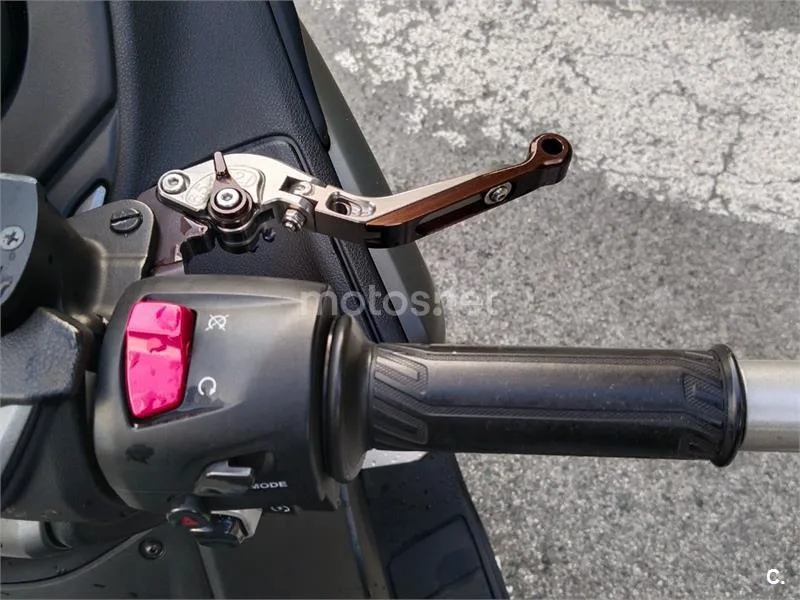 Yamaha TMAX 560 - Vista 7