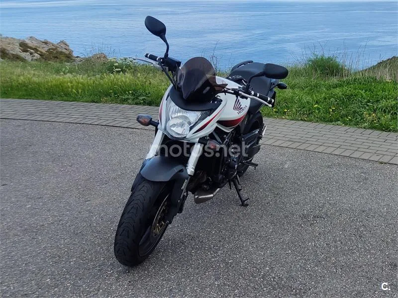 Honda CB600F Hornet - Vista 3