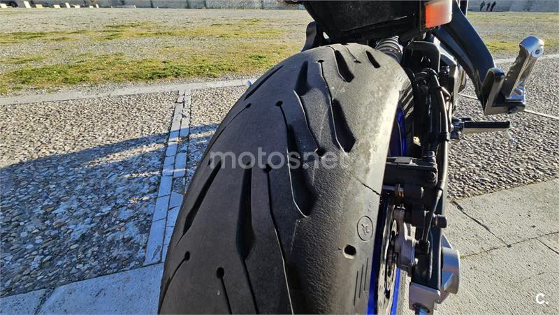 Yamaha MT-07 - Vista 4