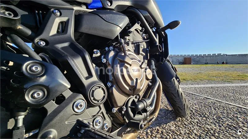 Yamaha MT-07 - Vista 5