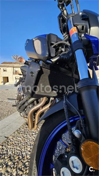 Yamaha MT-07 - Vista 7