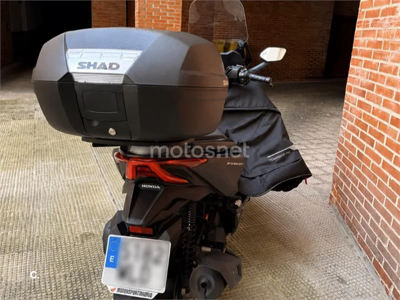 Honda Forza 125 - Vista 9