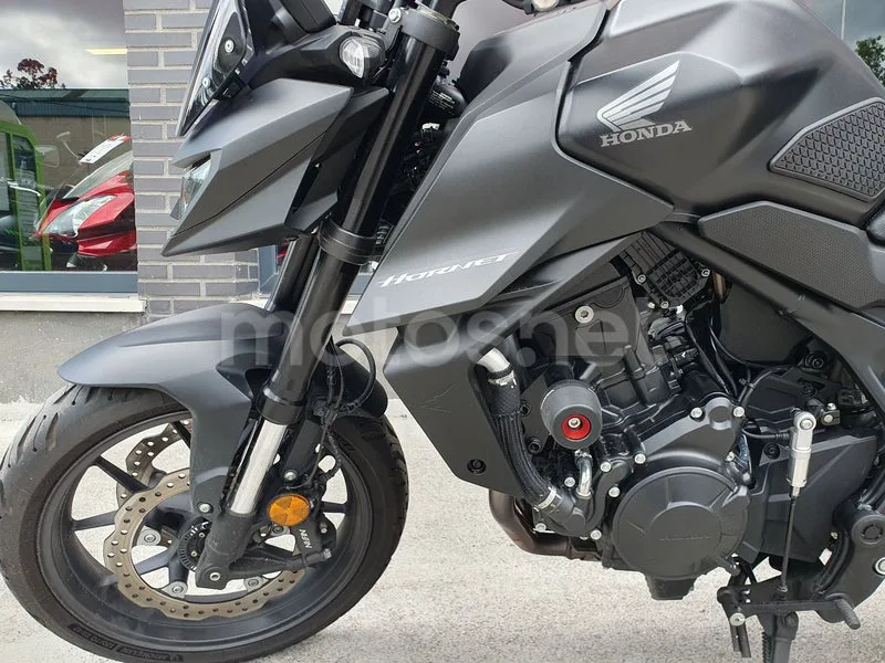 Honda CB750 Hornet - Vista 10