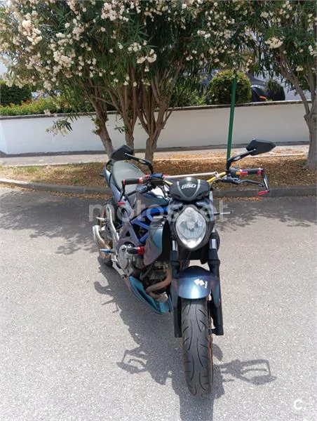 Suzuki Gladius 650 - Vista 3