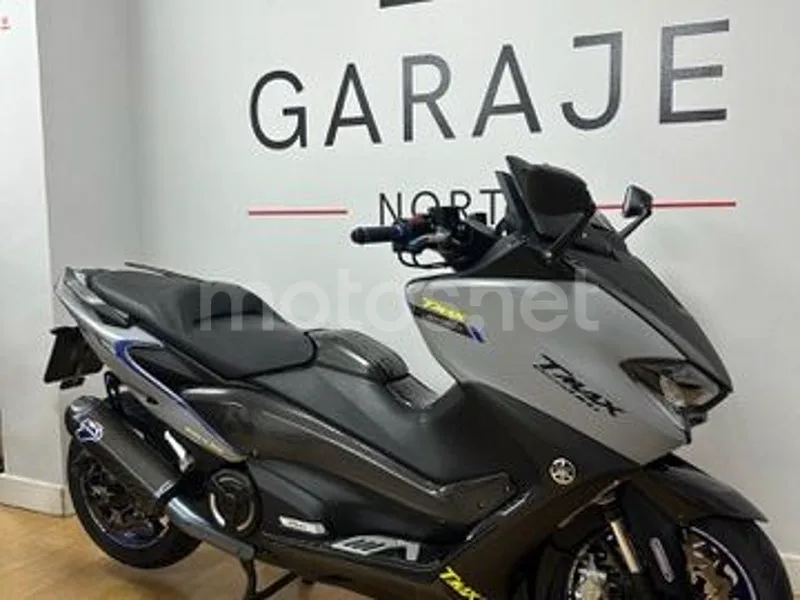 Yamaha TMAX 560 - Vista 27