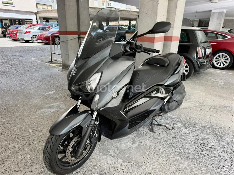 Yamaha XMAX 400 - Vista 4