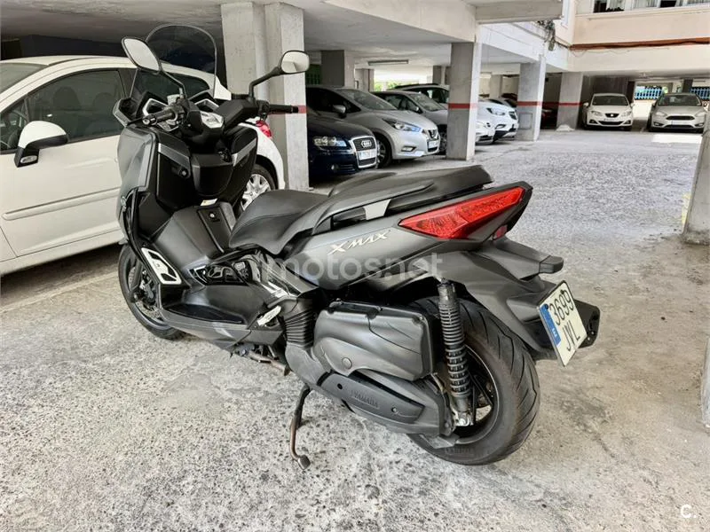 Yamaha XMAX 400 - Vista 5