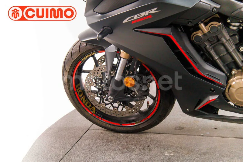 Honda CBR650R - Vista 21
