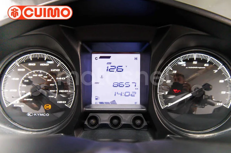 Kymco X-Town CT 300 - Vista 26