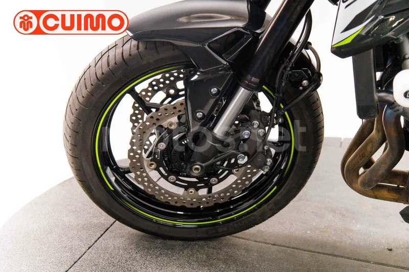 Kawasaki Z900 - Vista 30