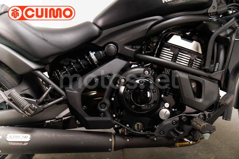 Kawasaki Vulcan S - Vista 15