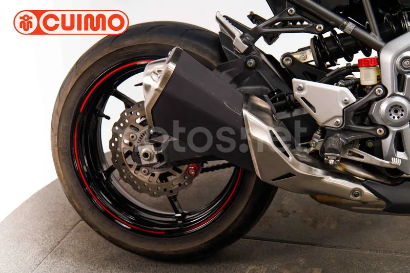 Kawasaki Z900 - Vista 14