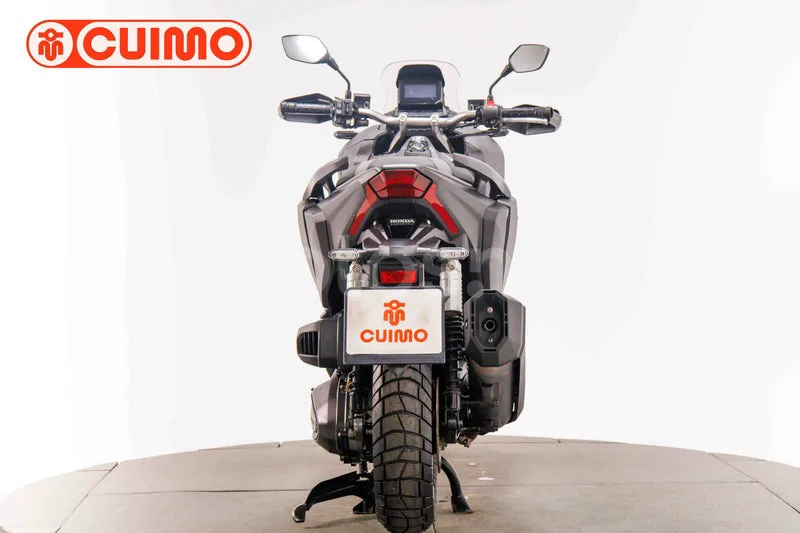 Honda ADV350 - Vista 5