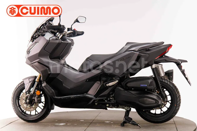 Honda ADV350 - Vista 8