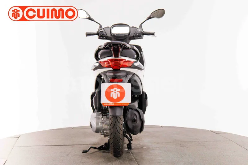 Piaggio Liberty 125 - Vista 5