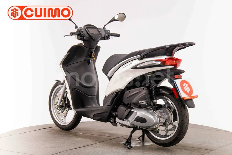 Piaggio Liberty 125 - Vista 6
