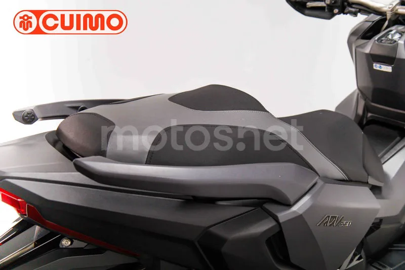 Honda ADV350 - Vista 18