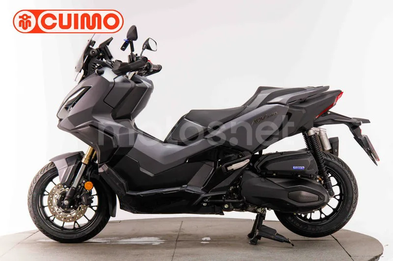 Honda ADV350 - Vista 8