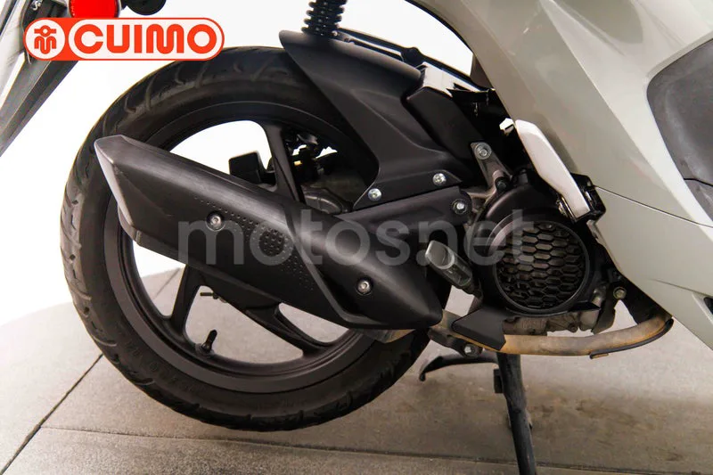 Honda Vision 110 - Vista 15